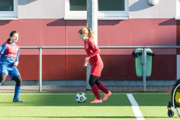 Bild 327 - wCJ Eimsbuettel - VfL Pinneberg : Ergebnis: 6:2